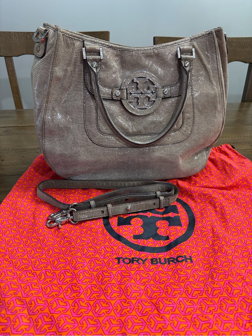 Tory Burch Amanda Hobo Bag in Metallic Lizard-Embossed Finish